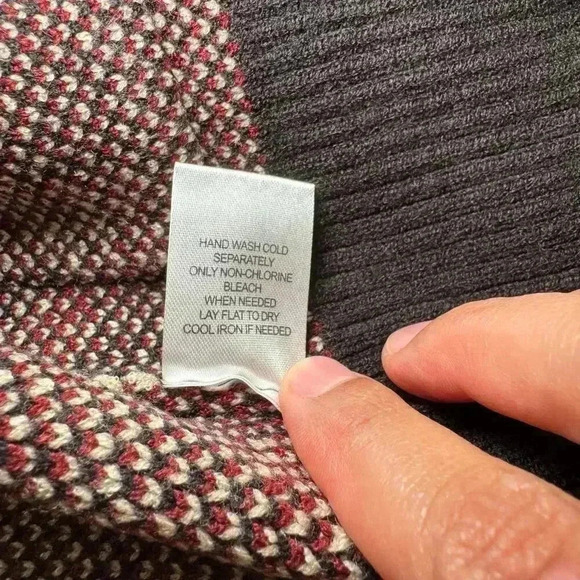 Les Serein Stitch Fix Floral Open Front Cardigan Sweater Black Burgundy NWT SM - Picture 6 of 7